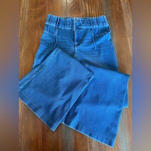 Wide Leg Women's Jeans in Classic Blue